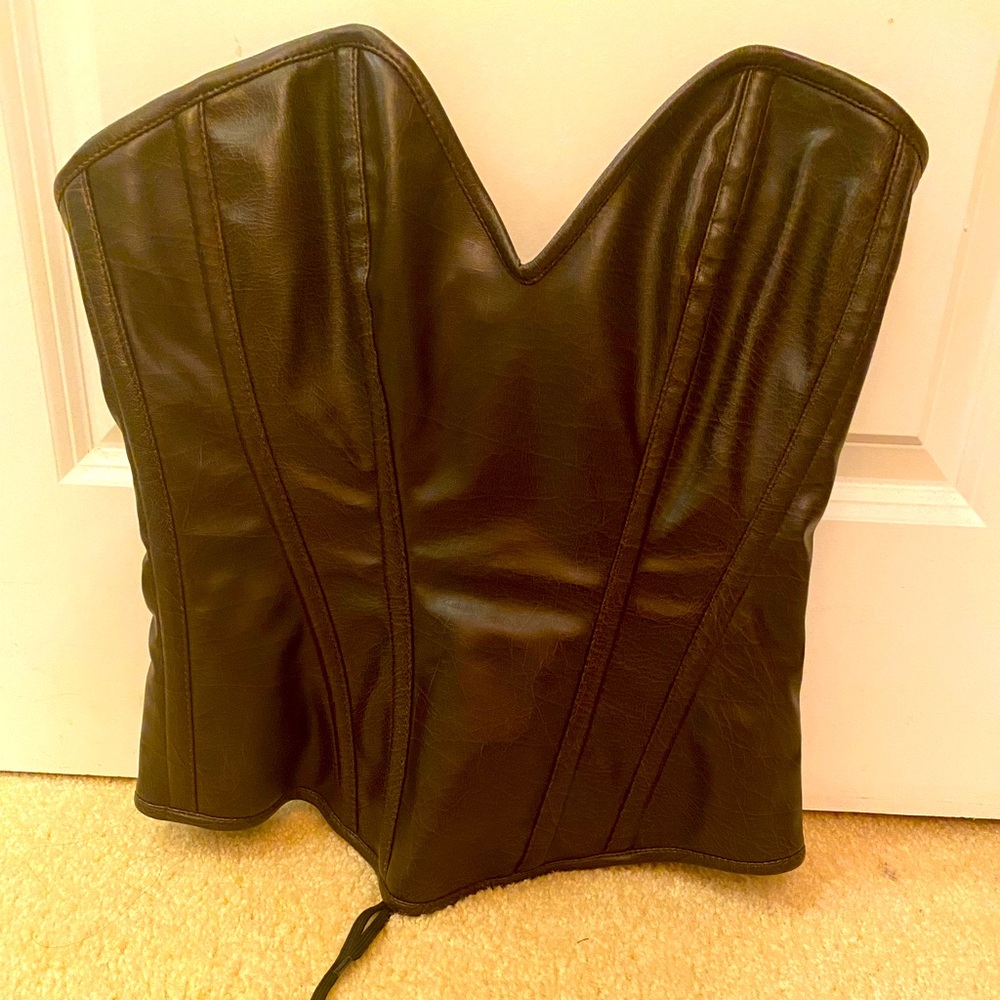 Distressed Dark Brown Faux Lthr Steel Boned Corset - Picture 4 of 6